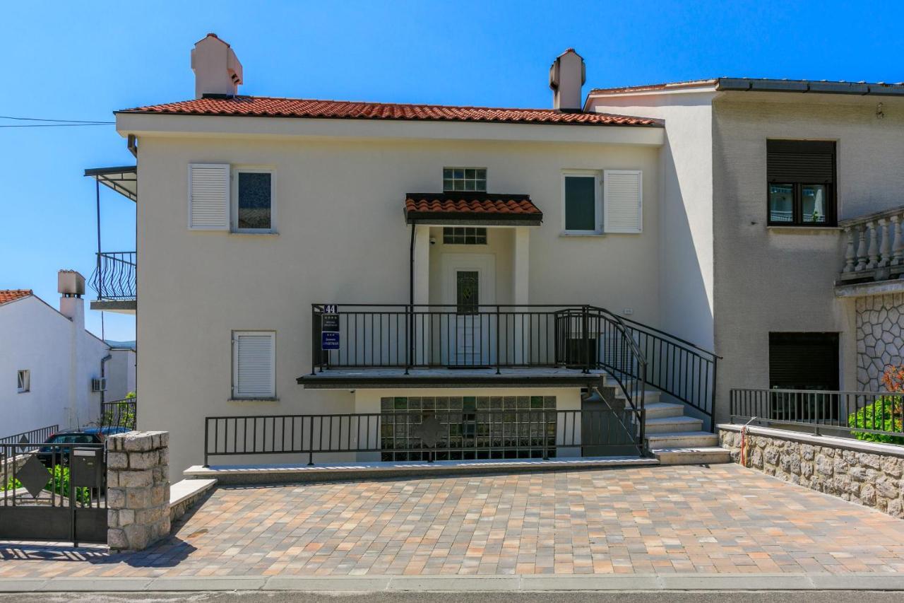 Apartment Mira Цриквеница Экстерьер фото